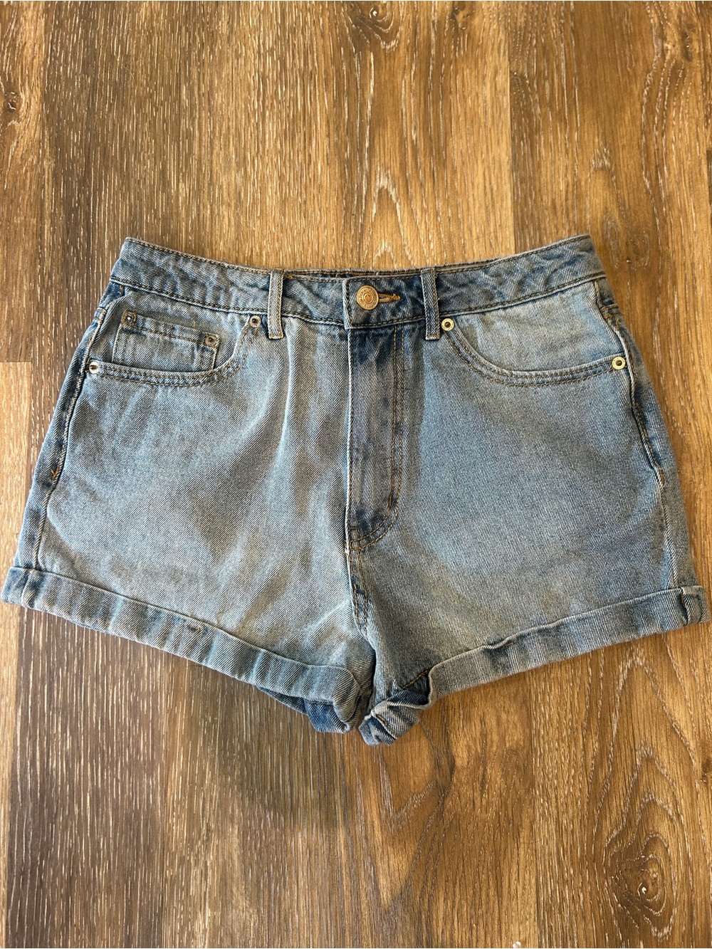 M349 Forever 21 Light Blue High-Rise Denim Shorts W27